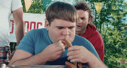Eating in moderation is the best way to stay fit while travelling