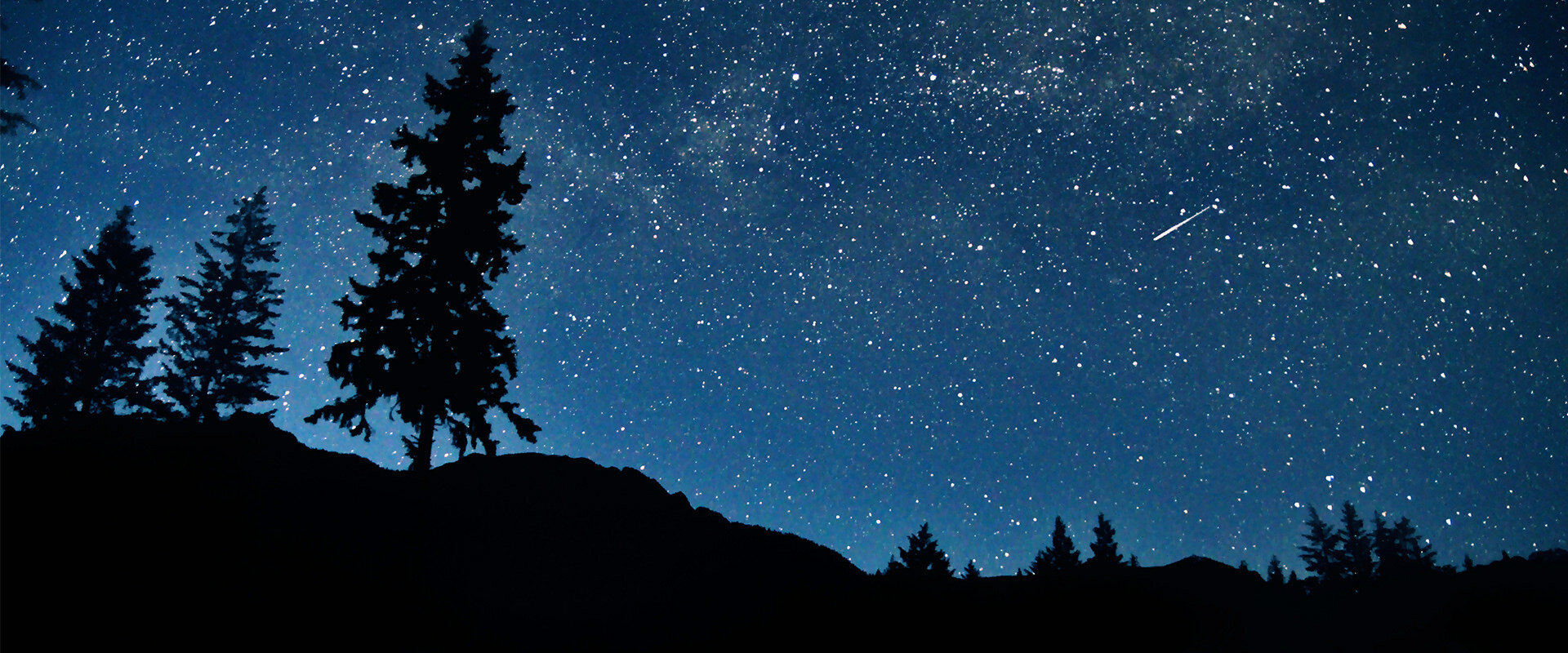 Admire les étoiles avant la fin de l'été au Canada