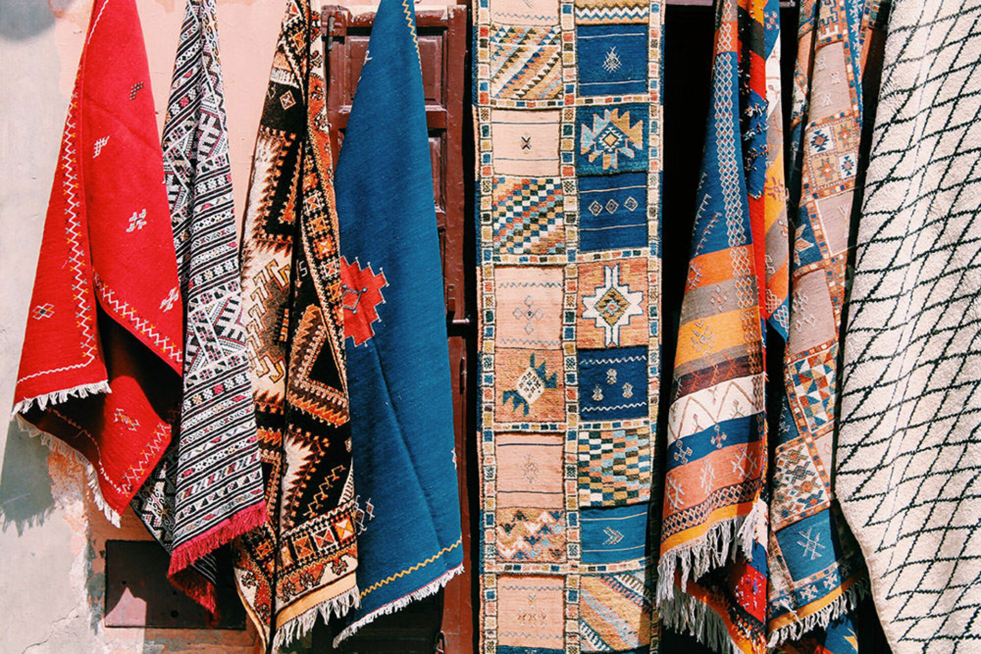 Travel Scams to know and avoid