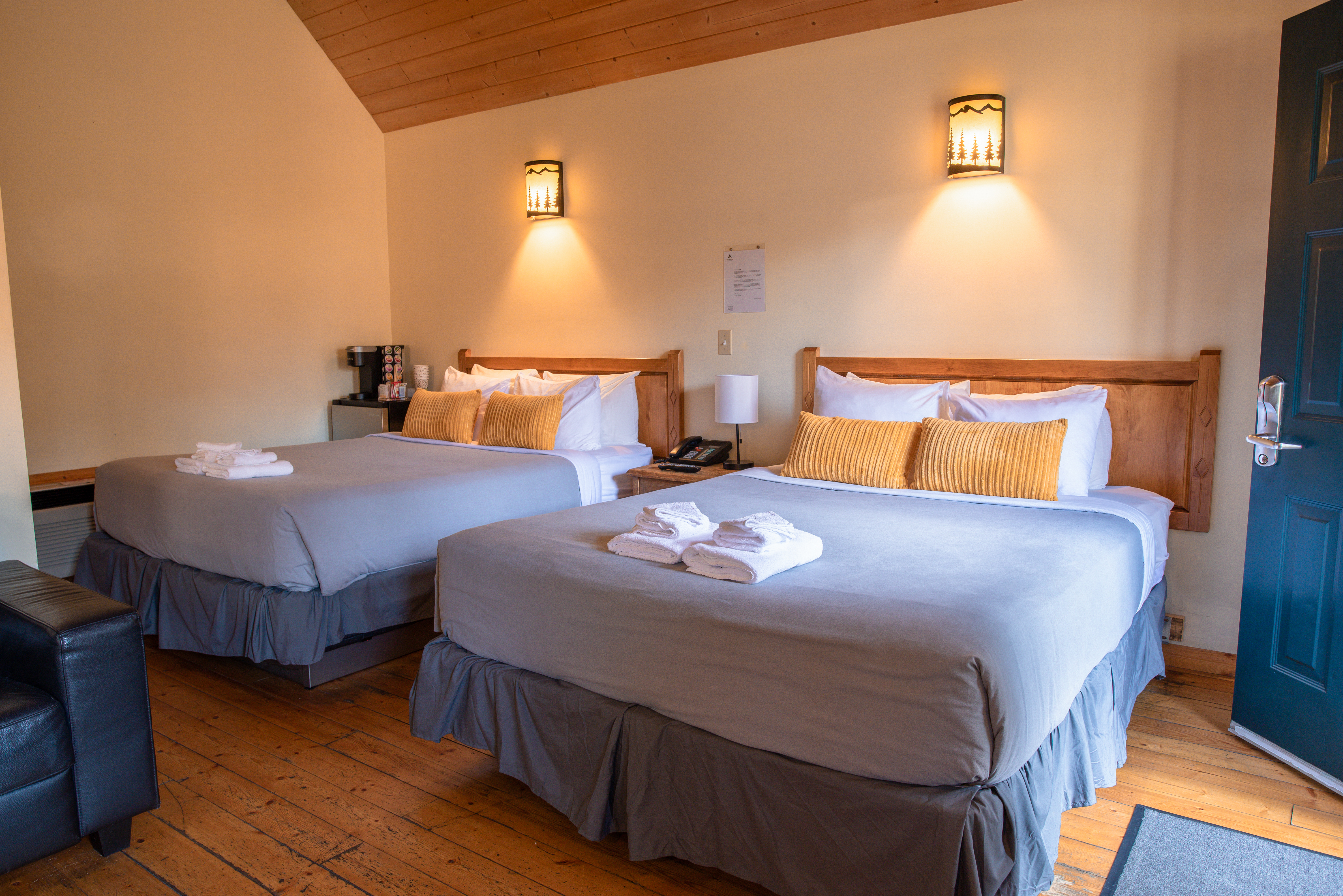 HI Banff Private Cabin 2