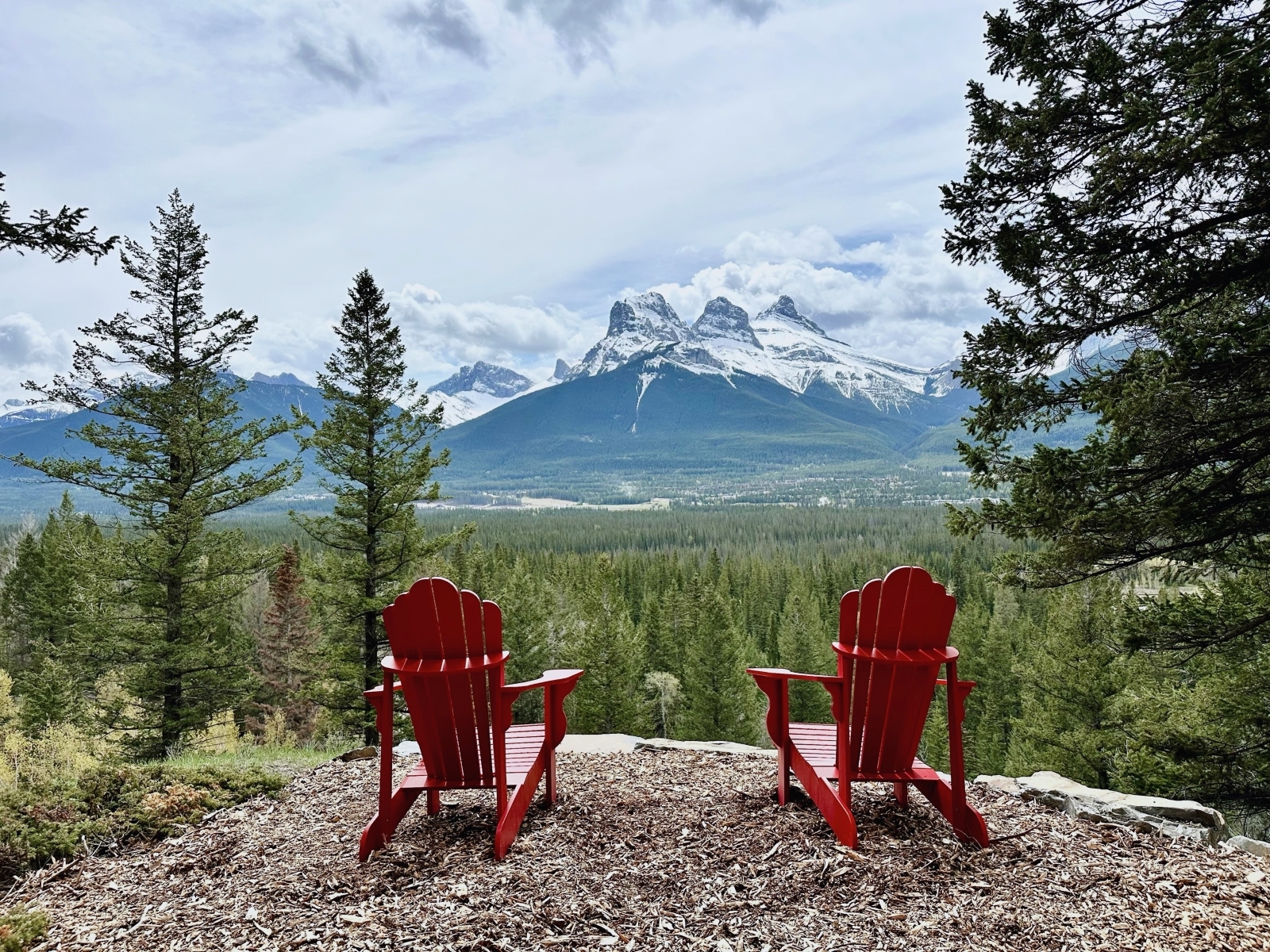 HI Canmore View