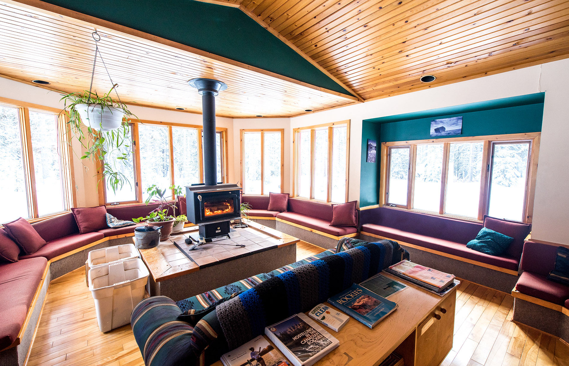 HI Canada | HI Castle Mountain Wilderness Hostel