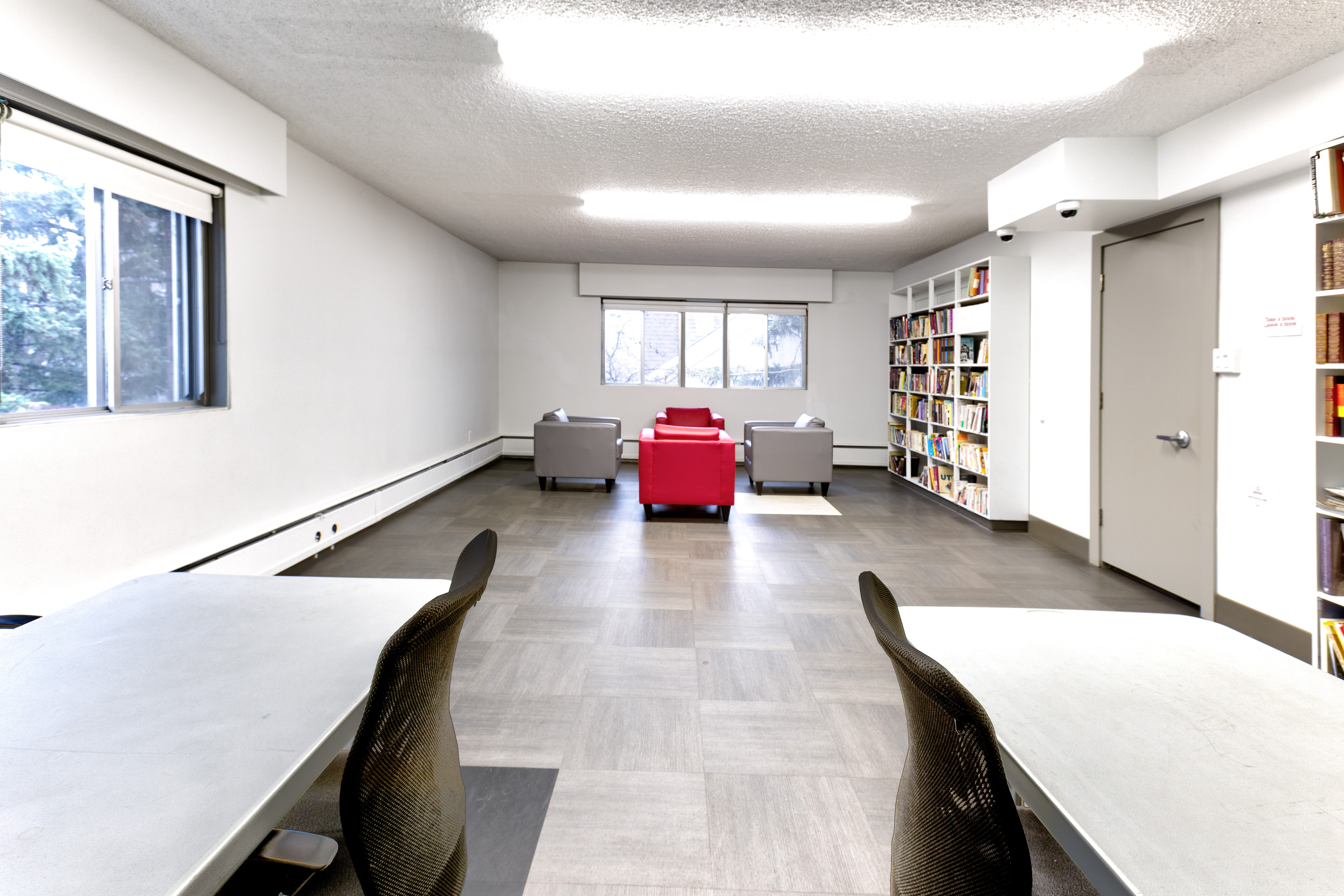 HI Edmonton Library 2