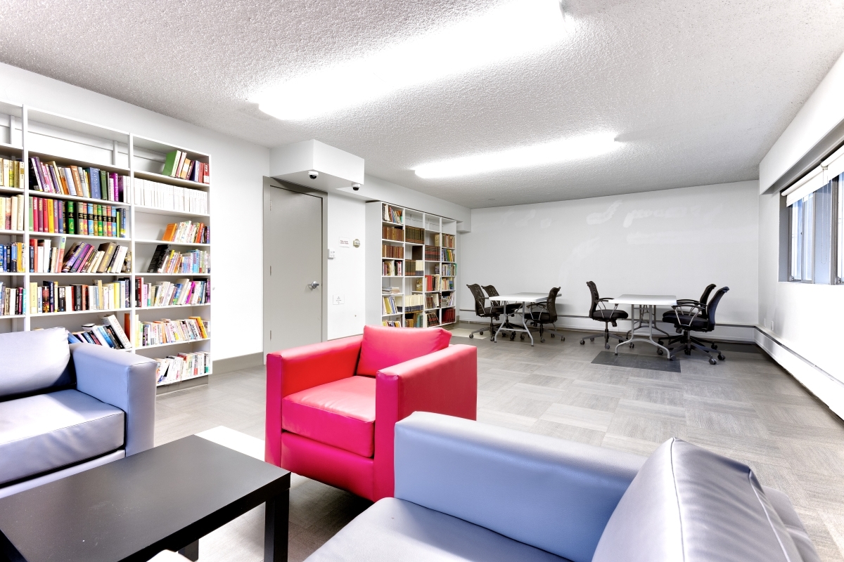 HI Edmonton Library 3