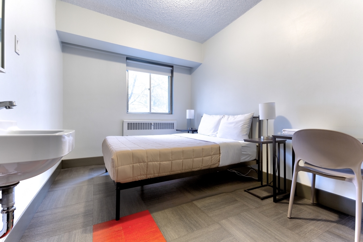 HI Edmonton Private Room