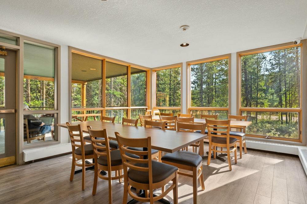 HI Lakelouise 2025 b2kitchen