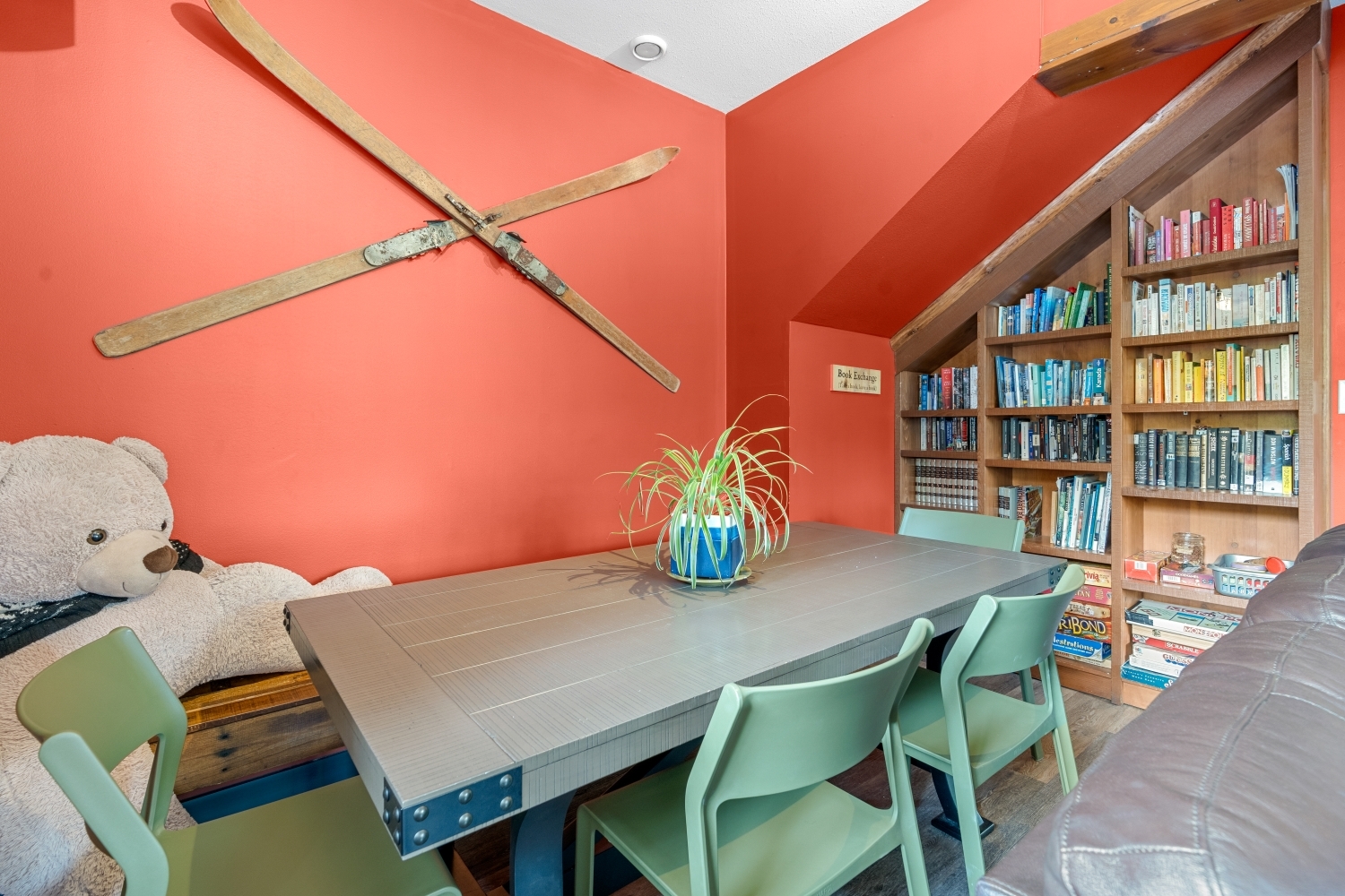 Squamish Library