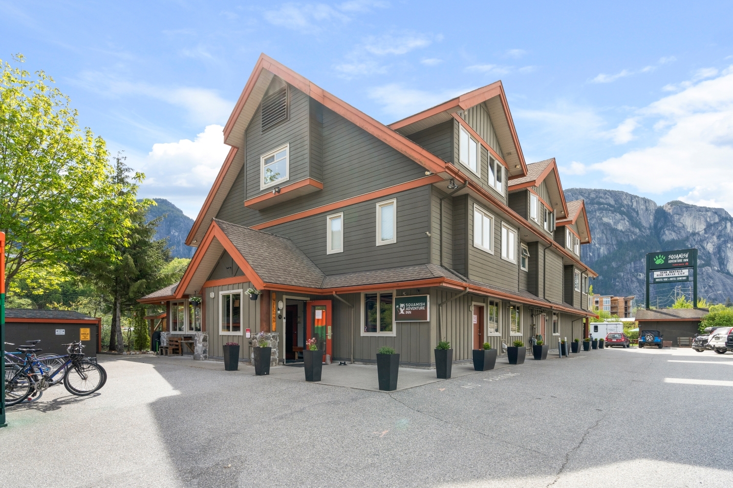 Squamish Summer Exterior Angle