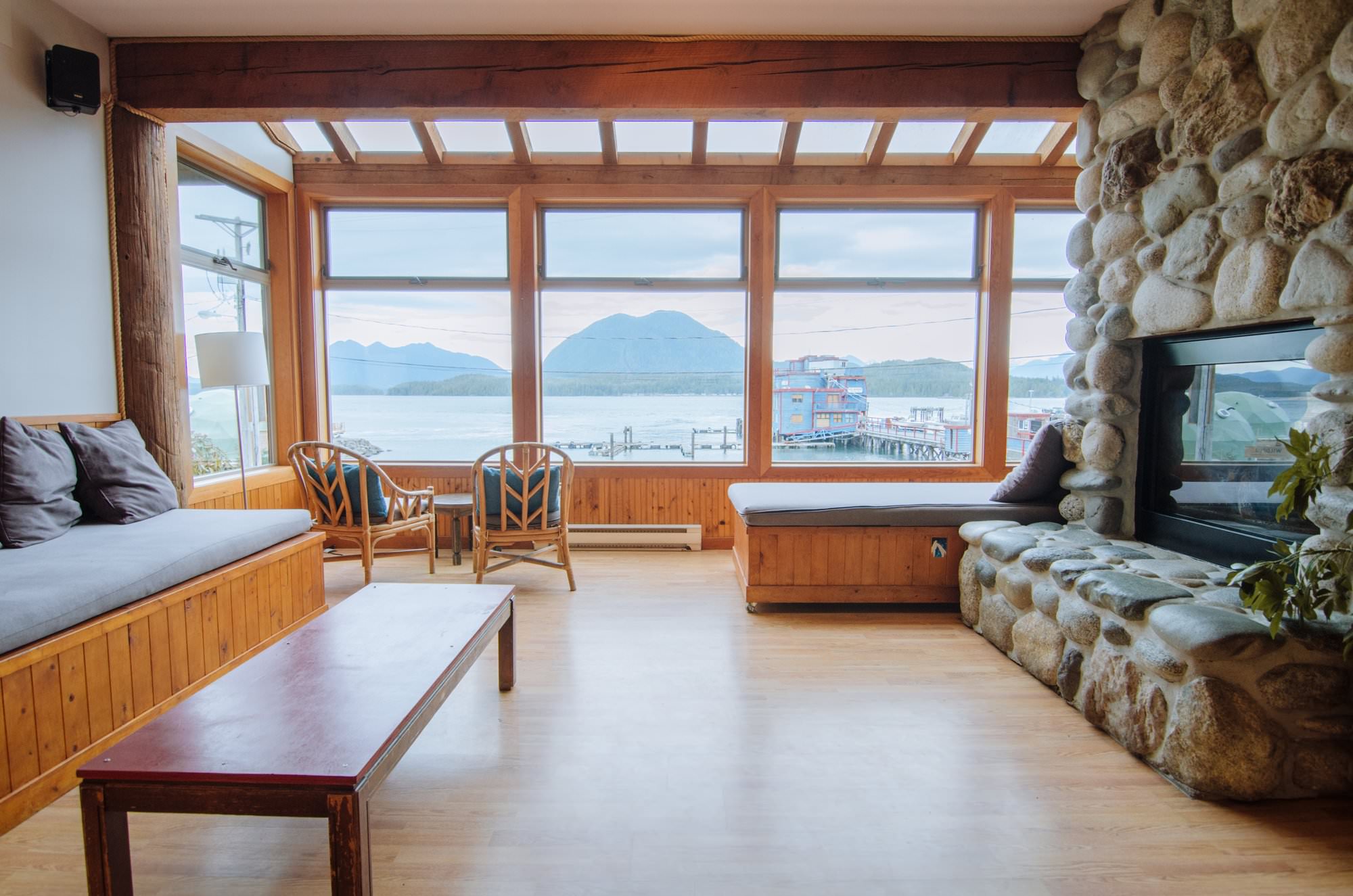 Hi Tofino Lounge
