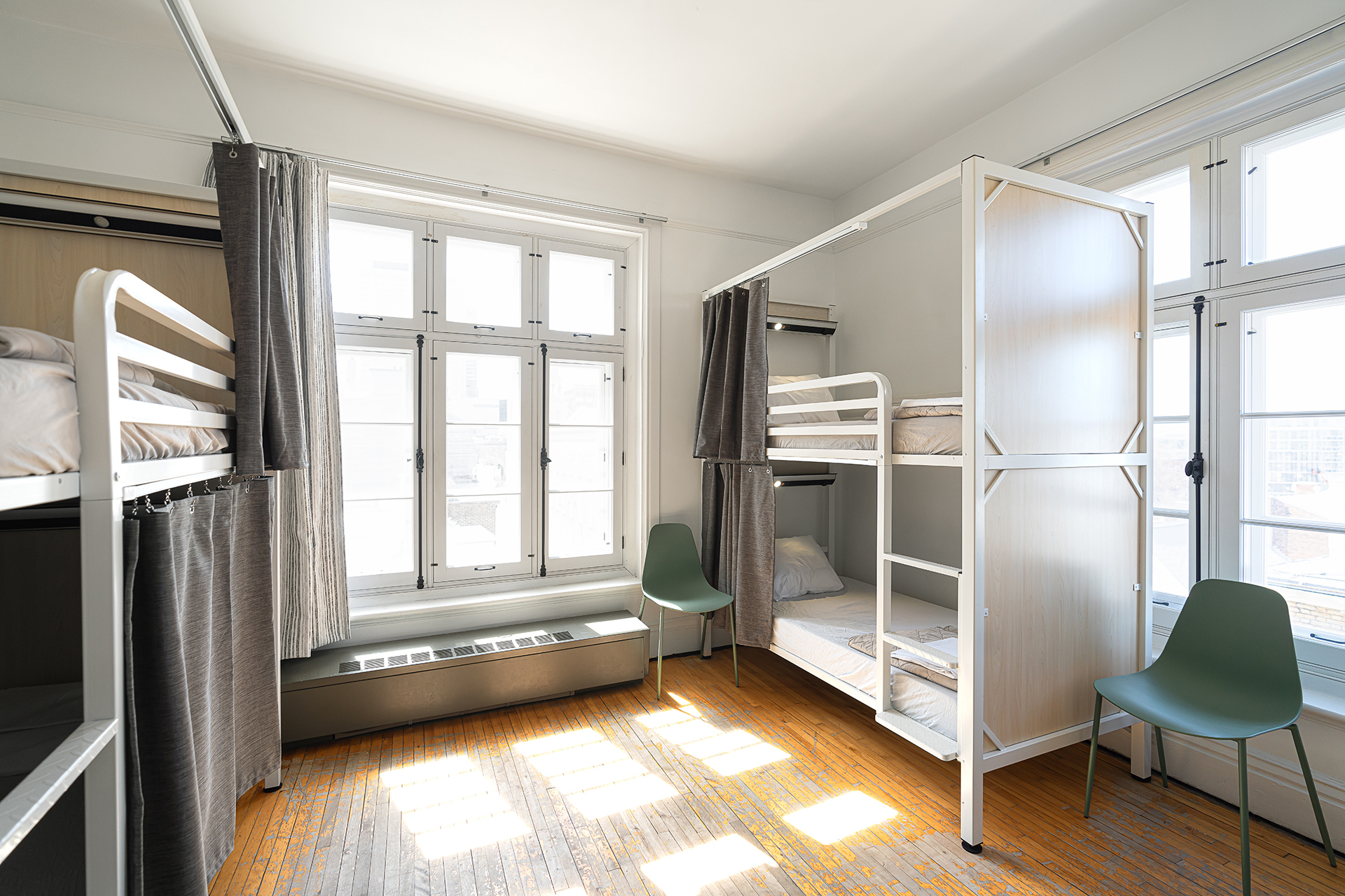 HI Quebec Dorm